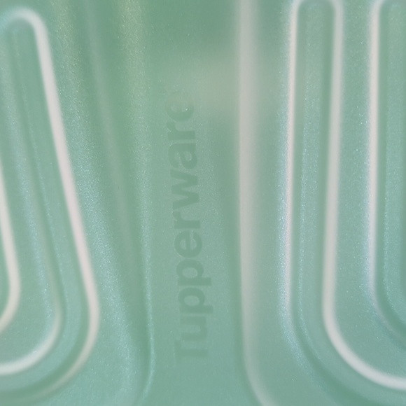 Tupperware Fridge Smart 4 Container Set Excellent Preowned Condition - Picture 6 of 16